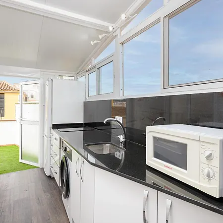 Center Penthouse & Parking *